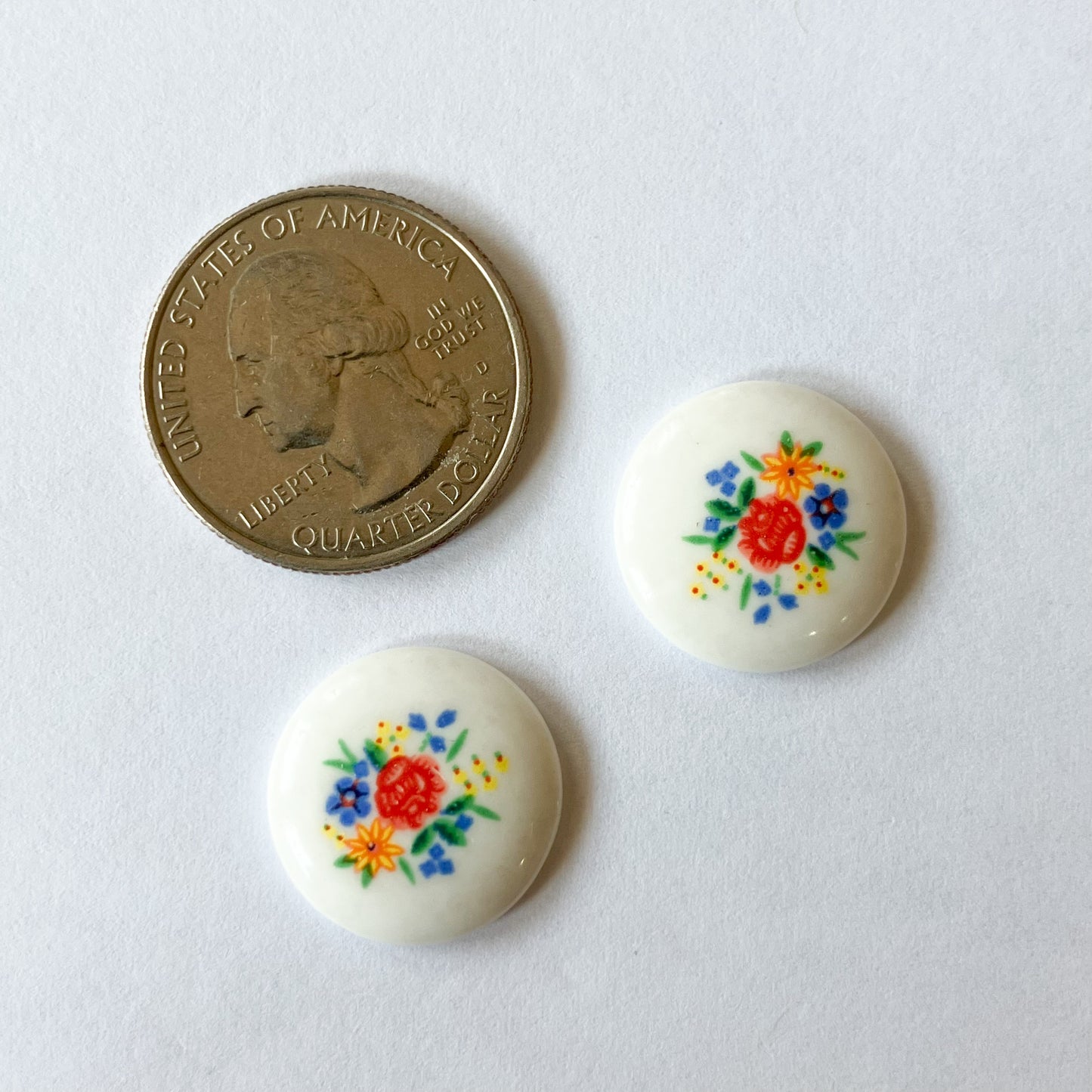 Porcelain 18mm Flower Cabochon Set – 2 Pieces
