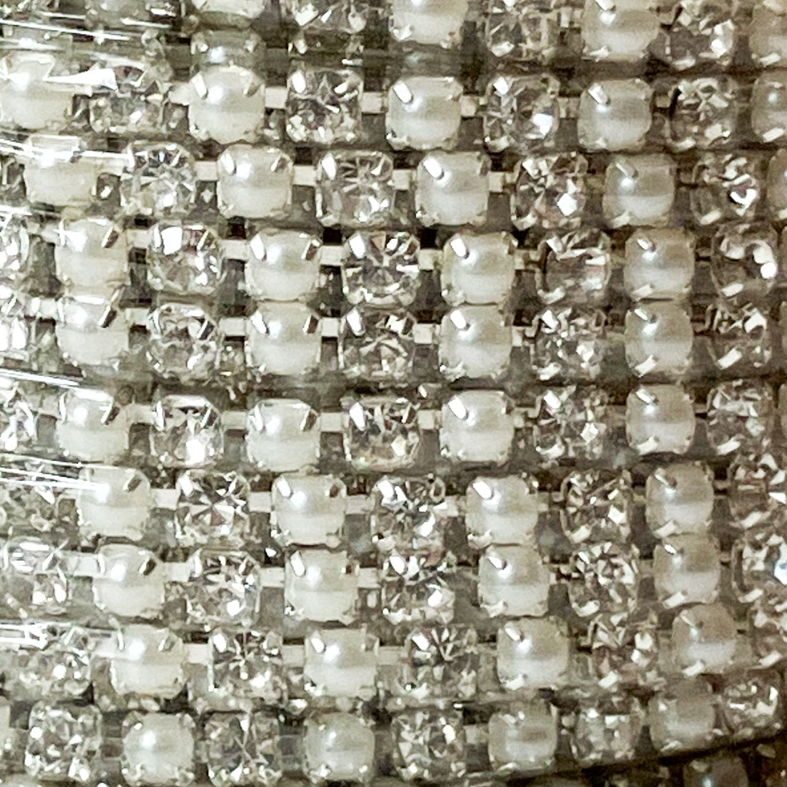 SS6 Clear Crystal and Pearl BandingClear Crystal & Pearl Banding – 1 Yard or 10-Yard Roll