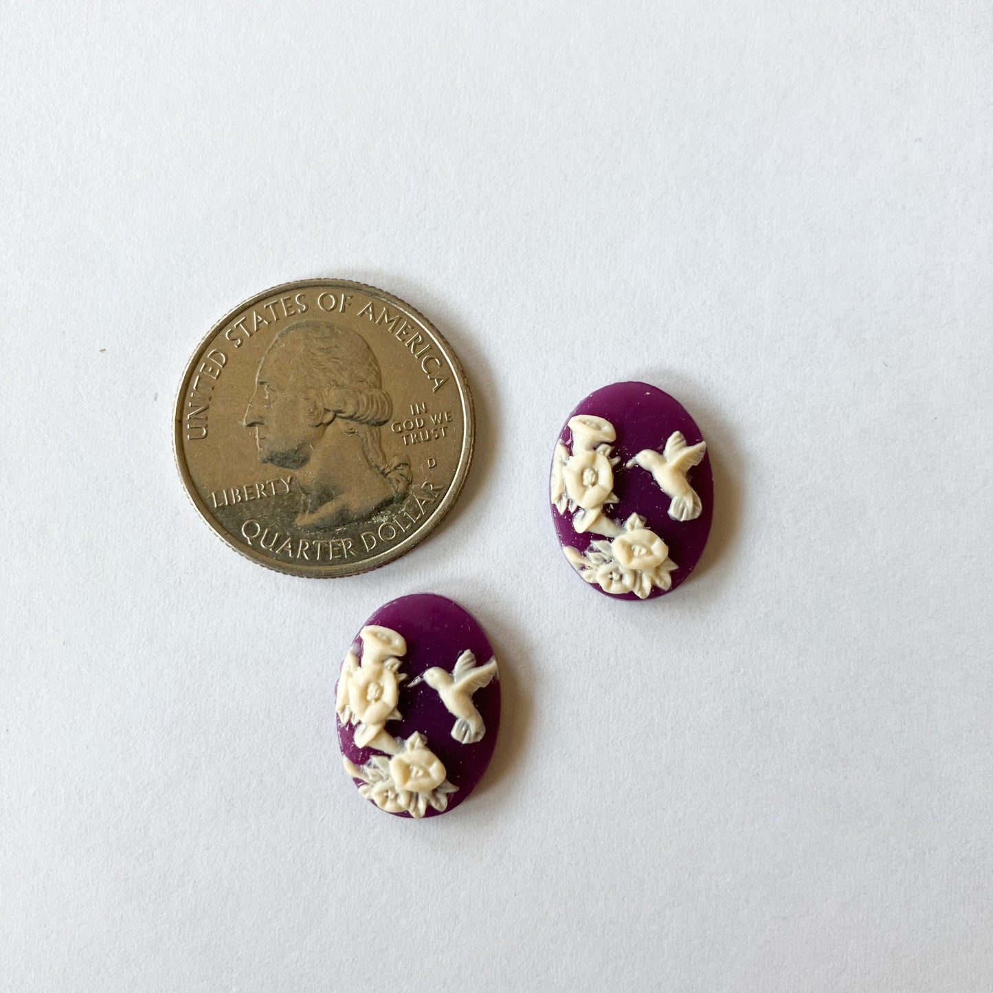 Purple Hummingbird Cabochon Set – 18x13mm (2 Pieces)
