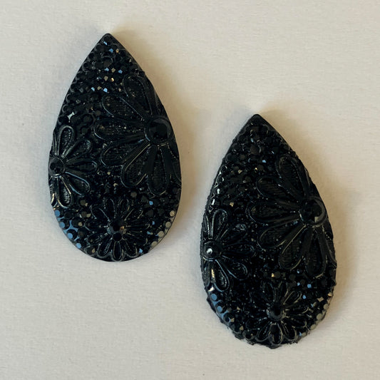Black Teardrop Resin Cabochons – Set of 2
