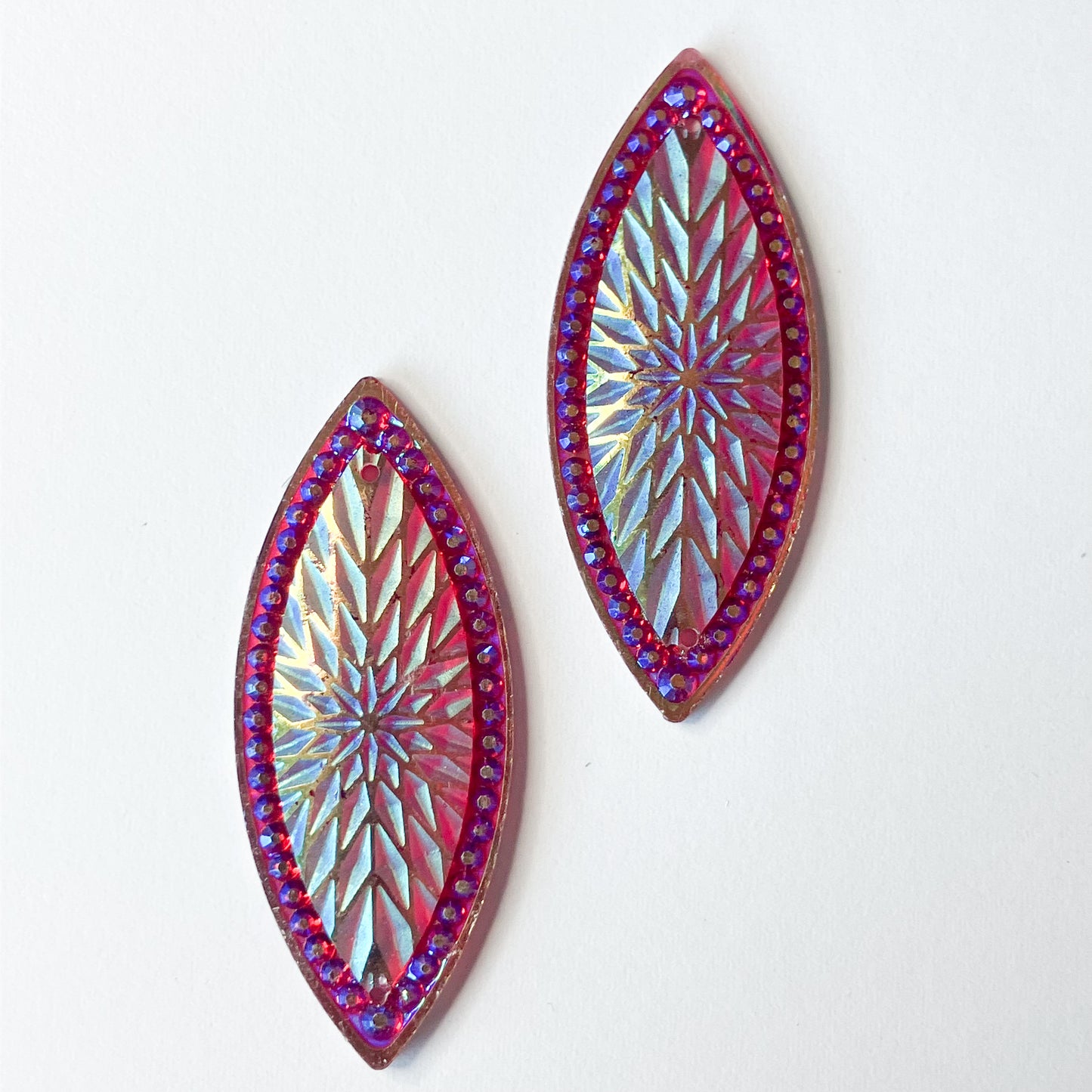 Red Starburst Horse Eye Resin Cabochons – Set of 6