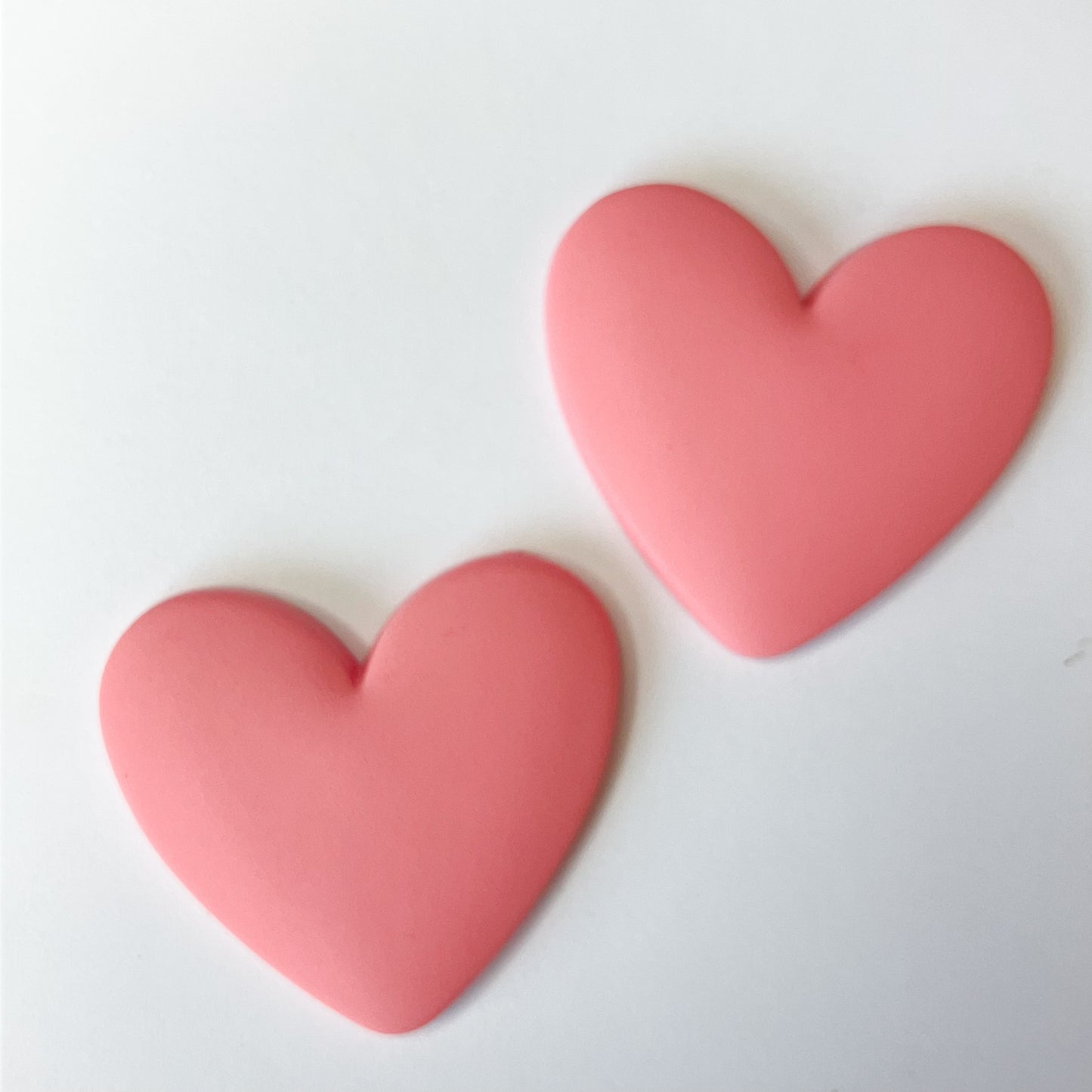 Salmon Flatback Resin Heart Cabochons – Set of 2