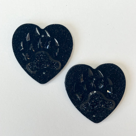 Black Heart-Shaped Bear Claw Resin Centers - Set of 2