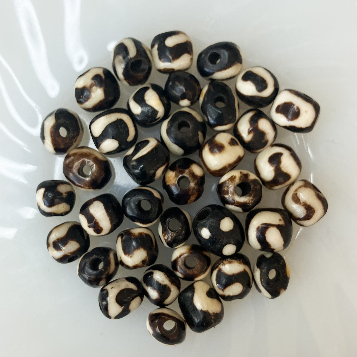 Set of 30 Black & White Bone Beads