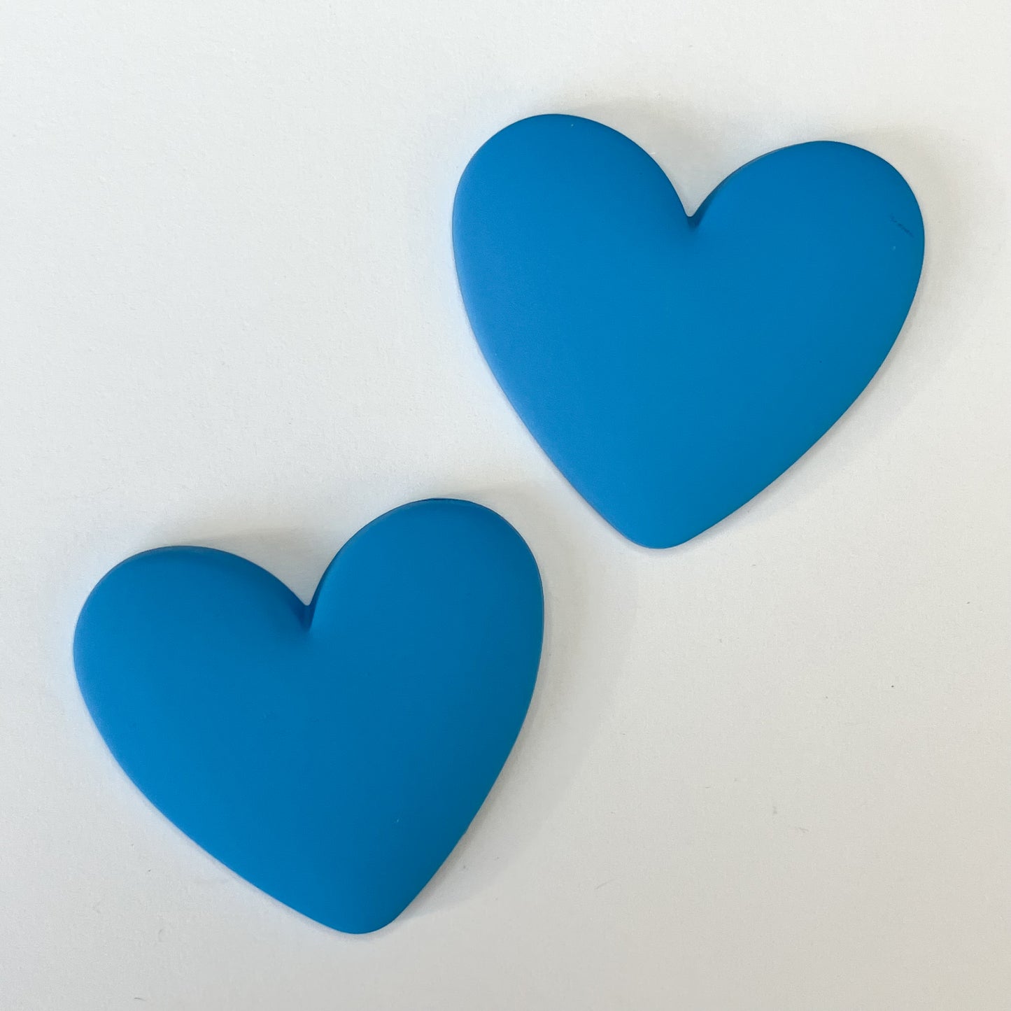 Dark Blue Flatback Resin Heart Cabochons – Set of 2