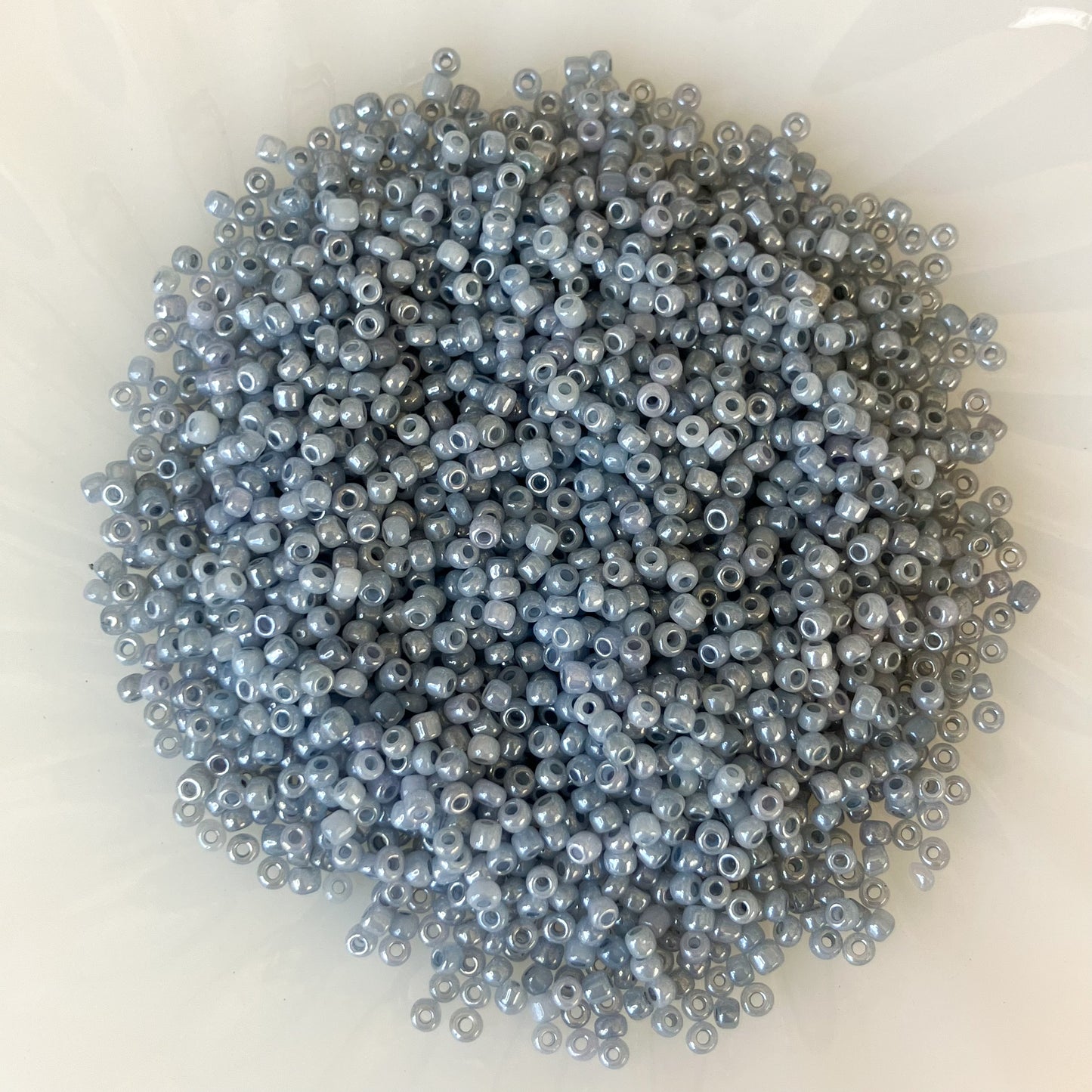 8/0 Gray Seed Beads – 50g Pack