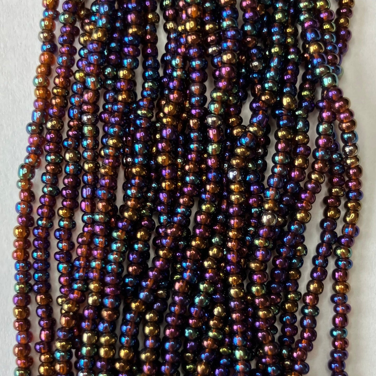 11/0 Metallic Purple Iris Seed Beads – Hank