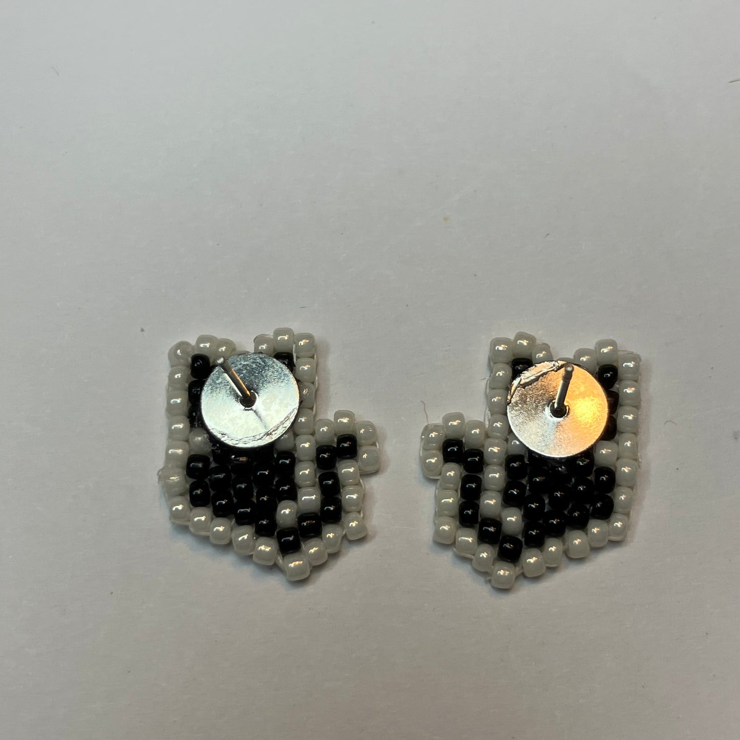 1" Beaded Black Cat Earrings