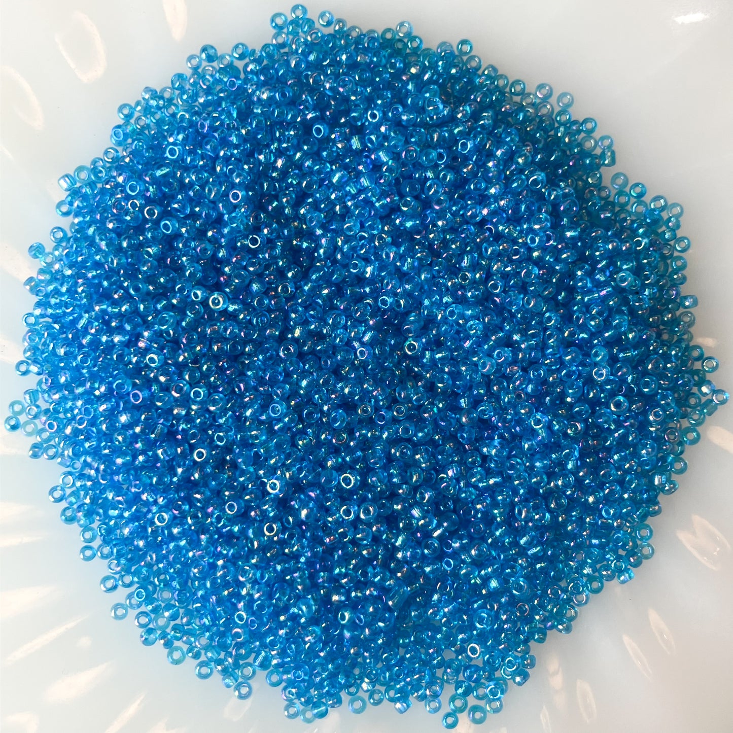 10/0 Transparent Blue Seed Beads – 50g Pack