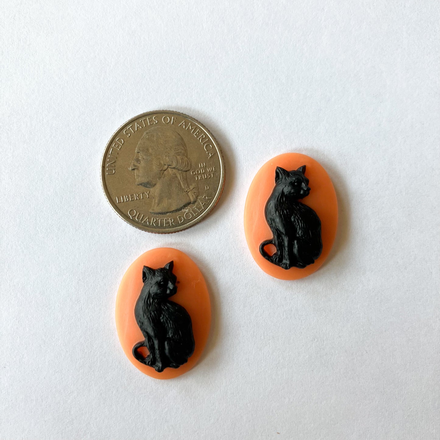 Orange and Black Cat Cabochon Set – 25x18mm (2 Pieces)