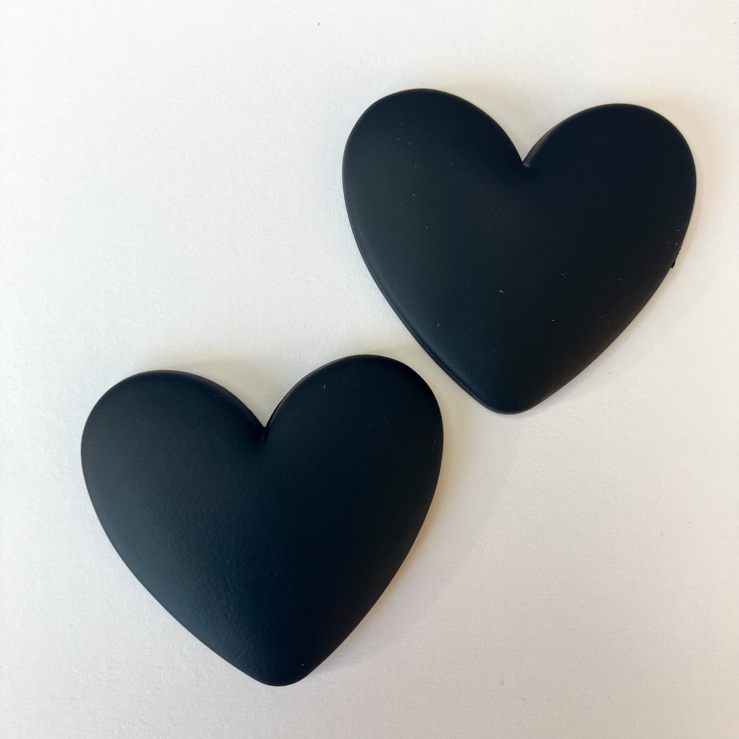 Black Flatback Resin Heart Cabochons – Set of 2