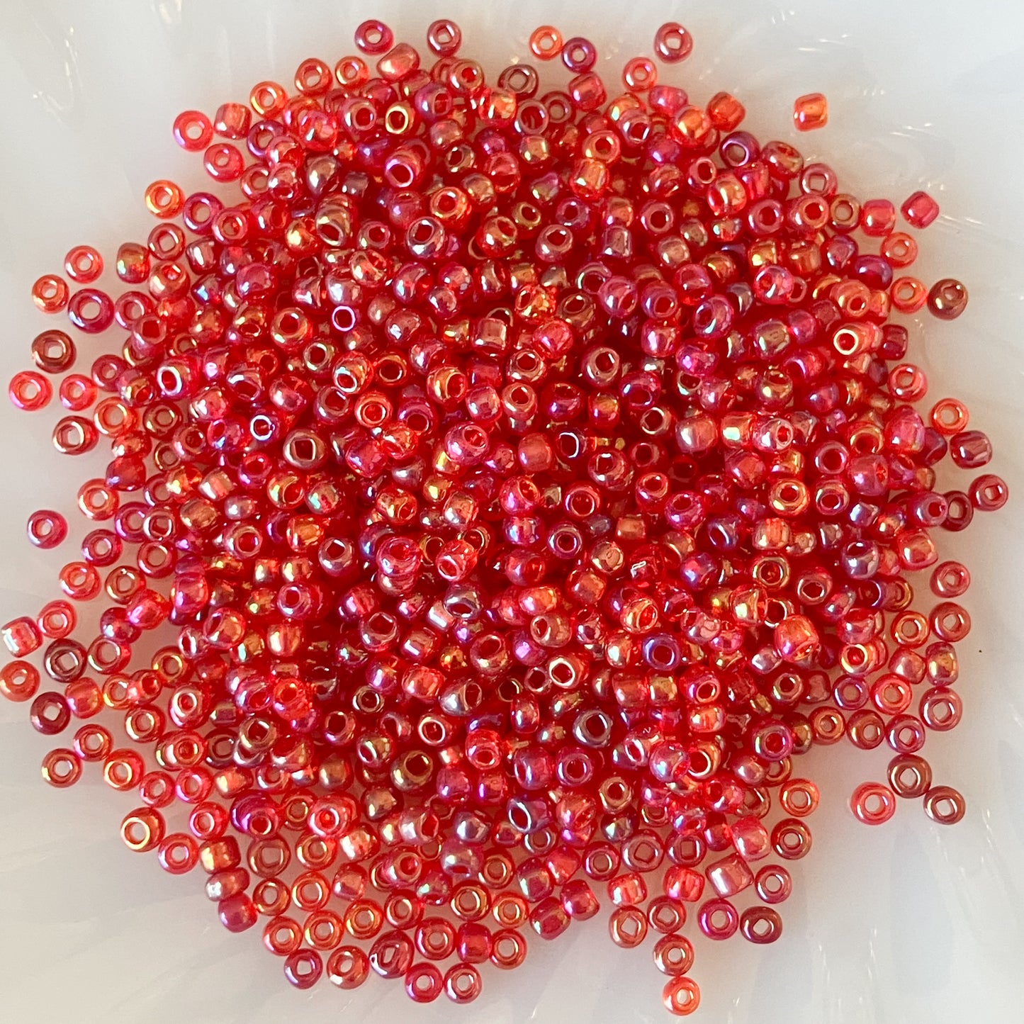 8/0 Transparent Red Seed Beads – Available in 50g or 20g Packs