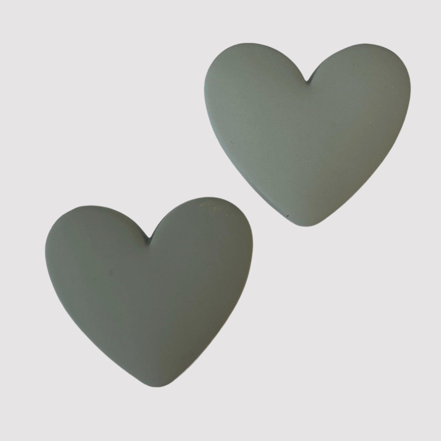 Gray Flatback Resin Heart Cabochons – Set of 2