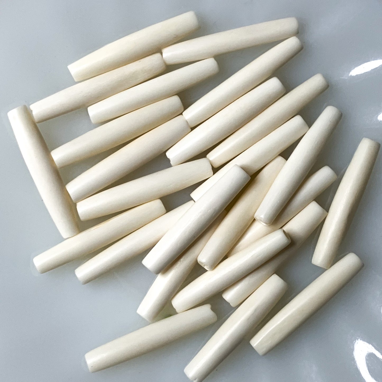 White Bone Beads – Pack of 25 (1½")