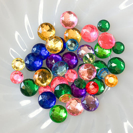 Mixed Plastic Beading Centers – 1oz Bag