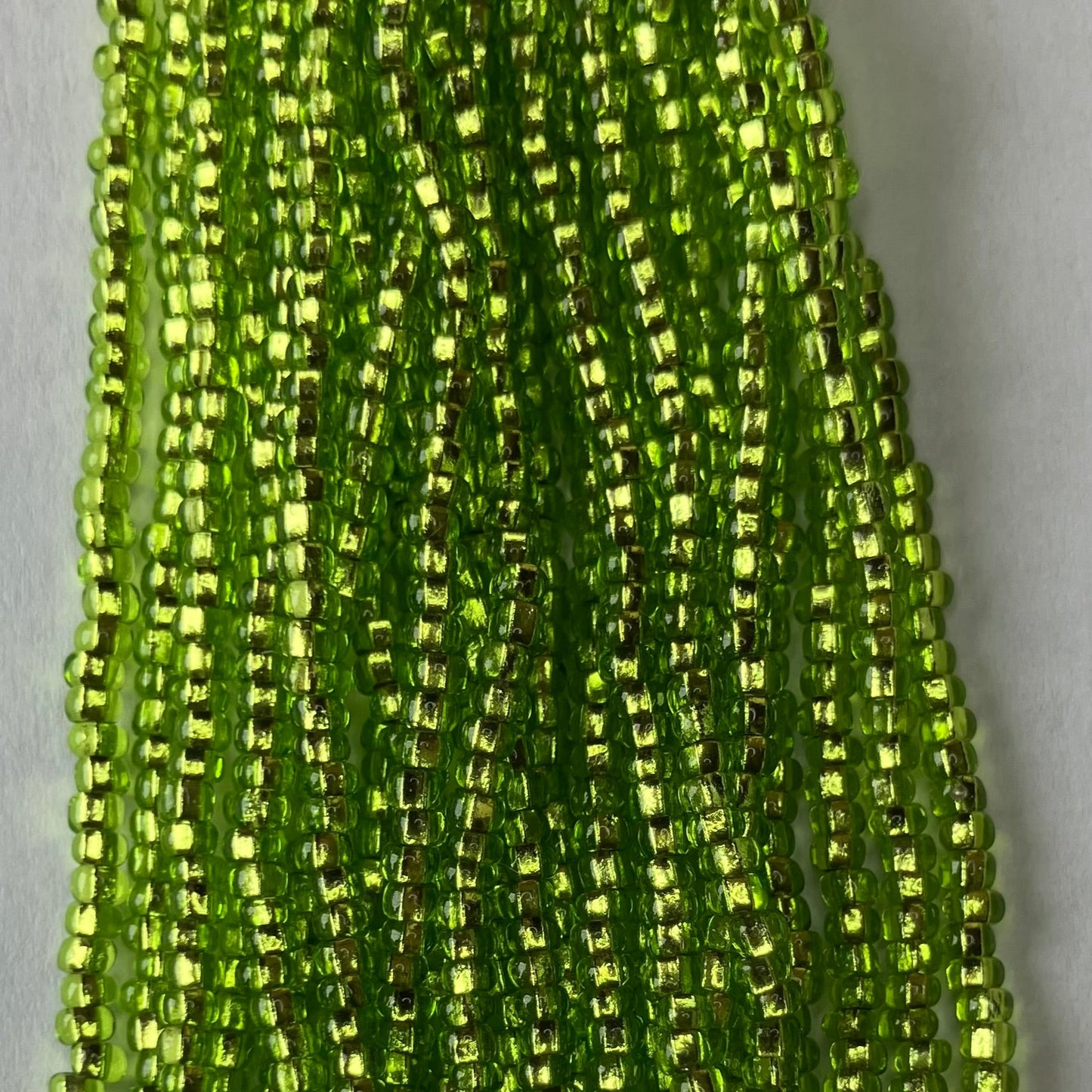 11/0 Silver-Lined Lime Green Seed Beads – Hank