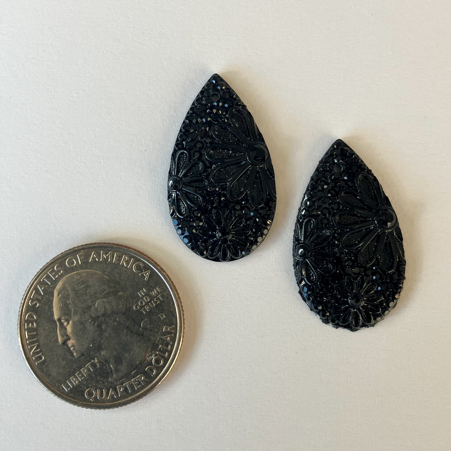 Black Teardrop Resin Cabochons – Set of 2