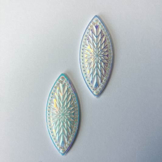 White Starburst Horse Eye Resin Cabochons – Set of 6